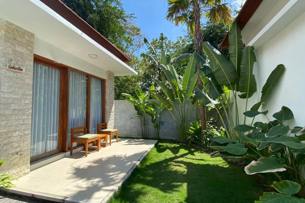 Nau Nusa Villa Batununggul Exterior foto